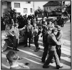 Američané v Čimelicích-foto Alexandr Paul-1945-009